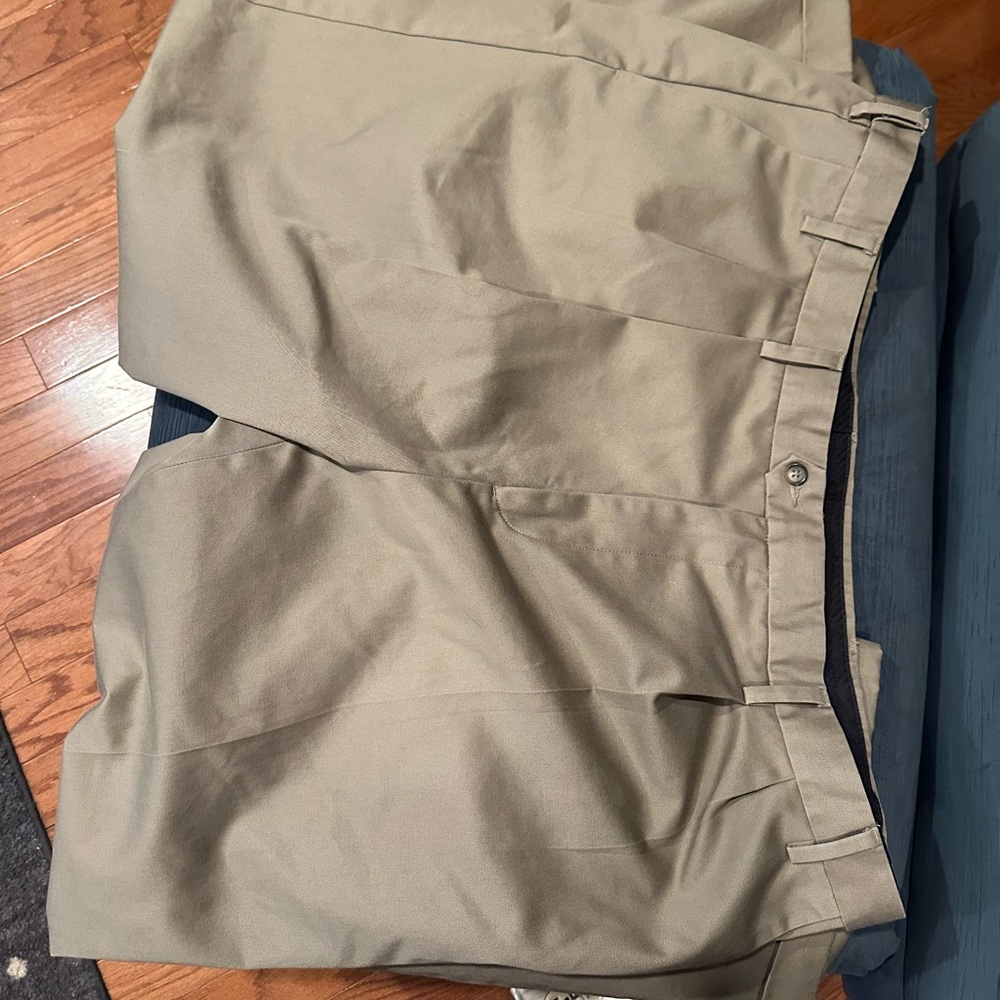 Croft and Barrow tan Men's Pants - Picture 6 of 10
